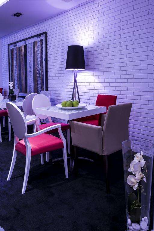 Garni Hotel Eter Ni Restoran fotoğraf