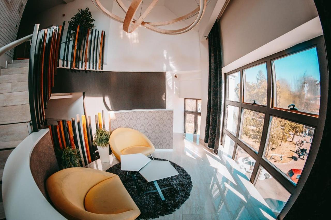 Garni Hotel Eter Ni Dış mekan fotoğraf